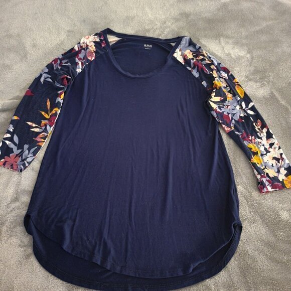 ANA 3/4 Floral‎ Sleeve Blue Top- H022 - Picture 3 of 8